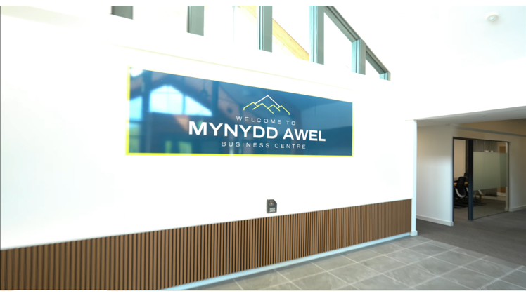 MynyddAwelInteriorA